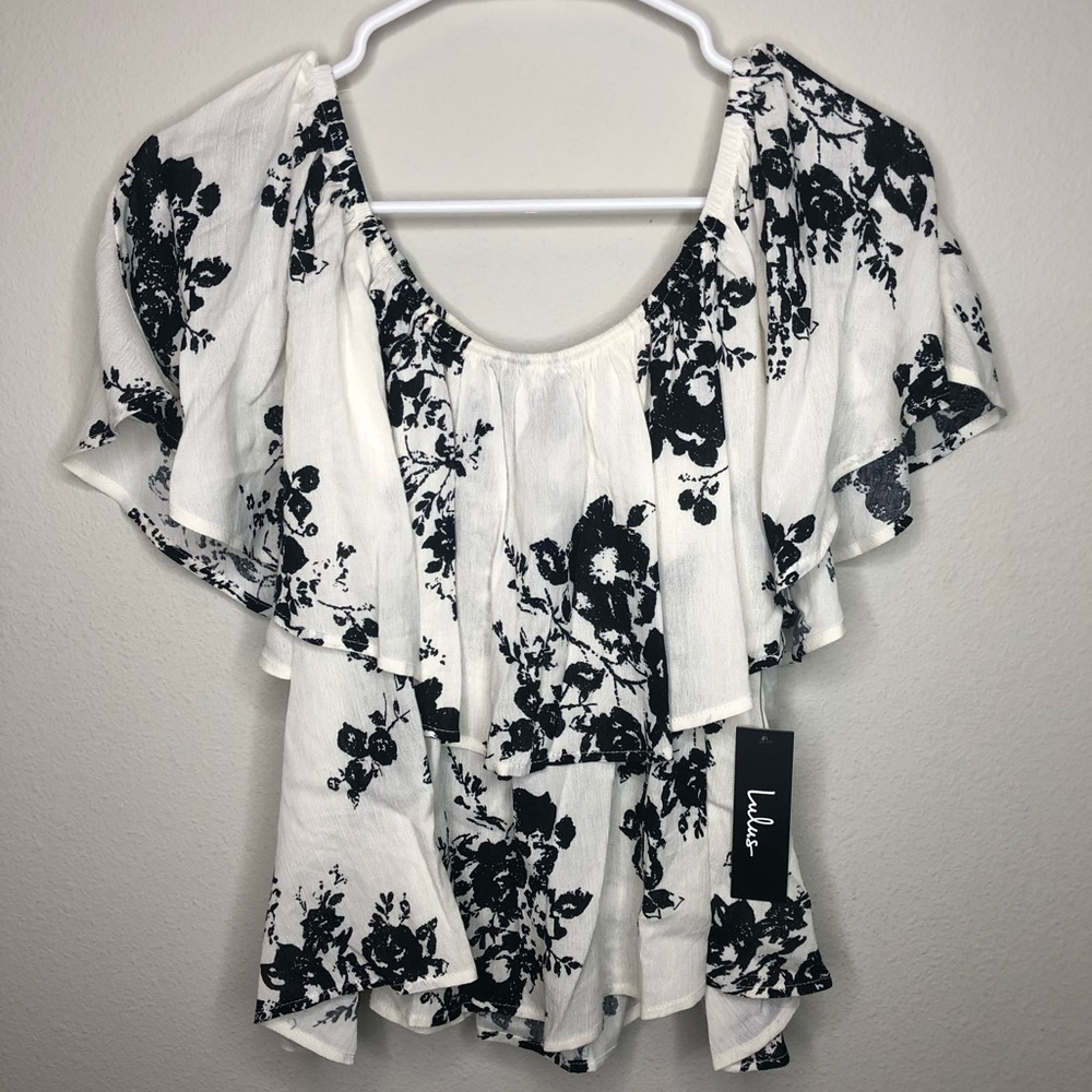 Lulu’s Black & Cream Off The Shoulder Top
